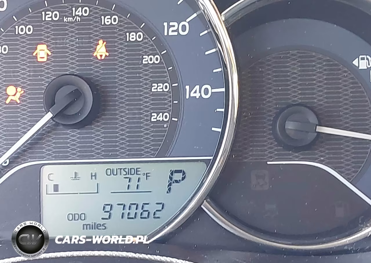 2016 Toyota Corolla Le VIN:5YFBURHE7GP515482 - 16
