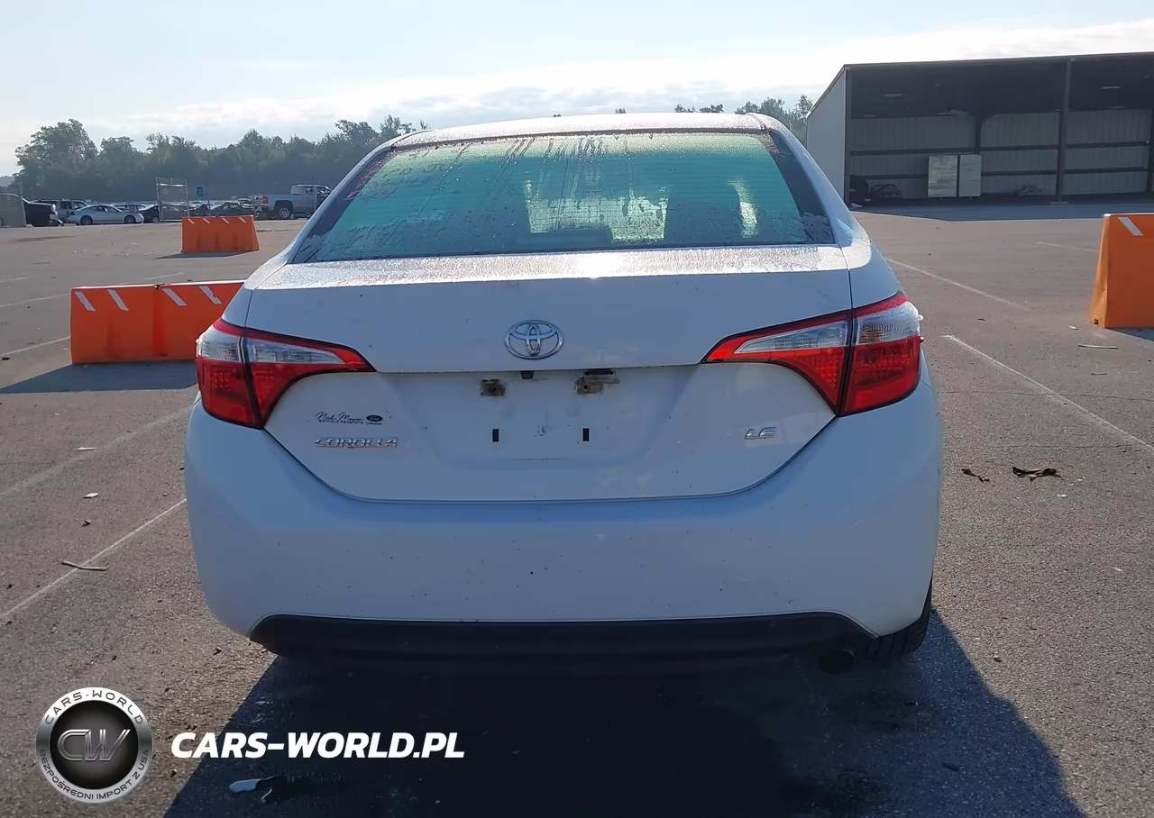 2016 Toyota Corolla Le VIN:5YFBURHE7GP515482 - 17