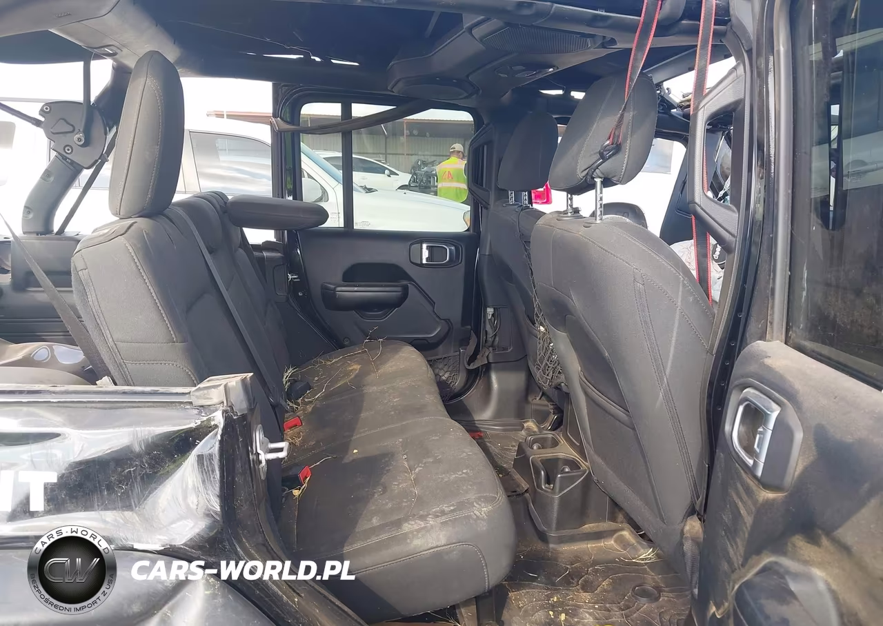 2018 Jeep Wrangler Unlimited Sport S 4X4 VIN:1C4HJXDG1JW142940 - 8
