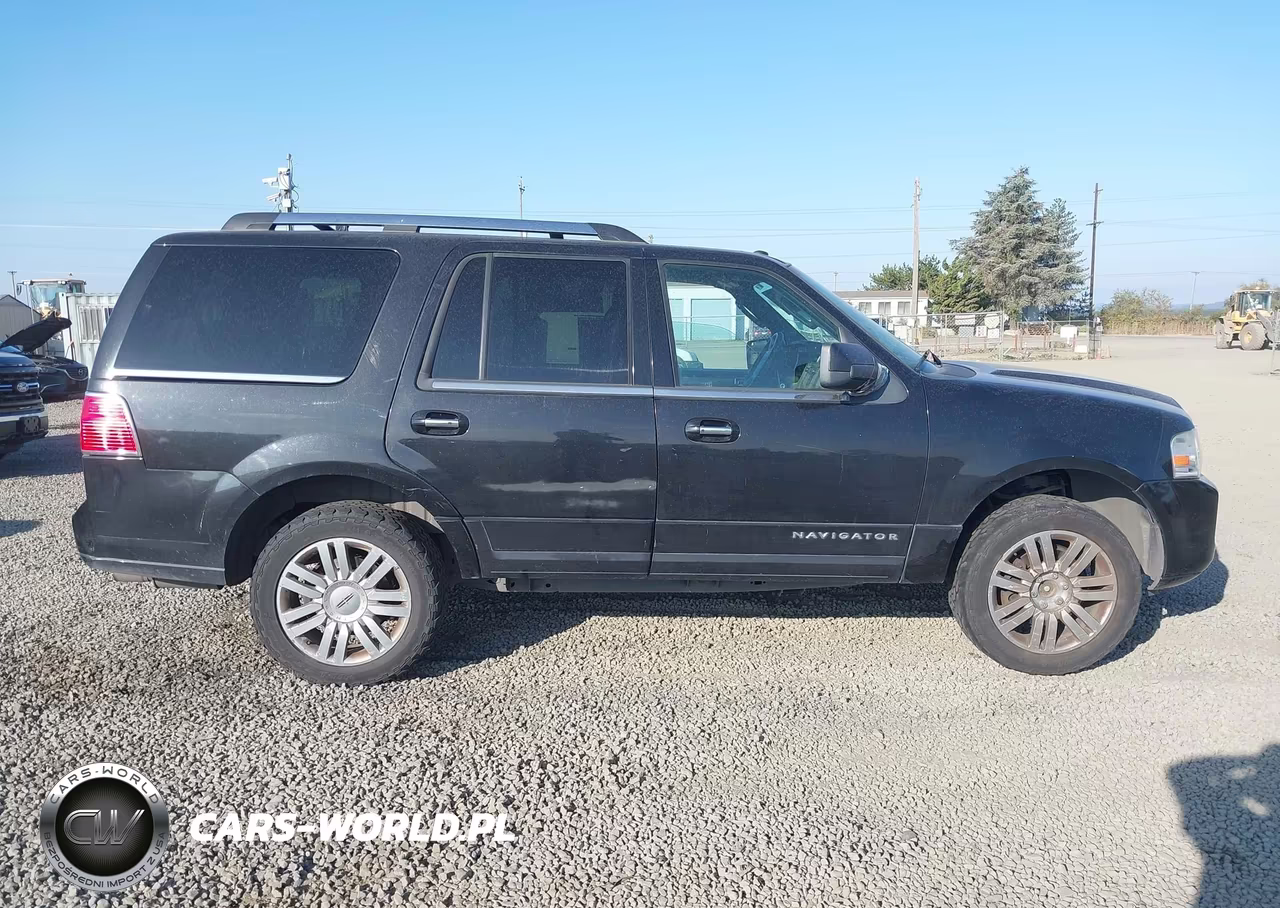 2011 Lincoln Navigator VIN:5LMJJ2J57BEJ05754 - 13