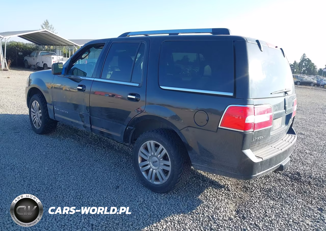 2011 Lincoln Navigator VIN:5LMJJ2J57BEJ05754 - 3