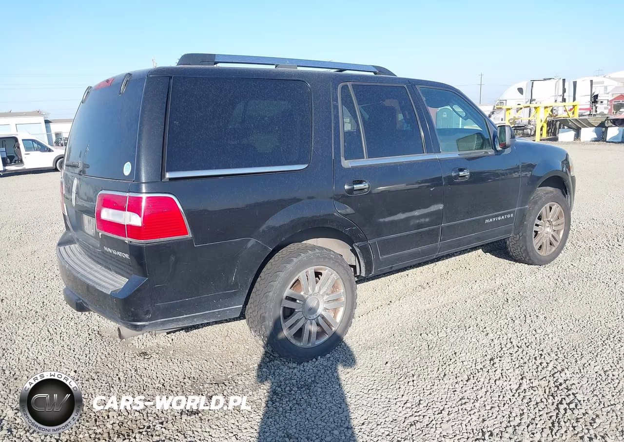 2011 Lincoln Navigator VIN:5LMJJ2J57BEJ05754 - 4