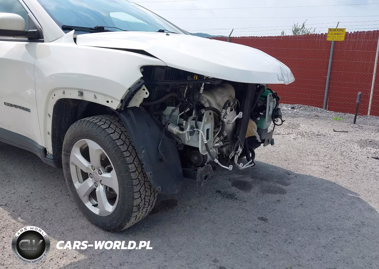 2020 Jeep Compass Latitude 4X4 VIN:3C4NJDBB8LT159879 - 19