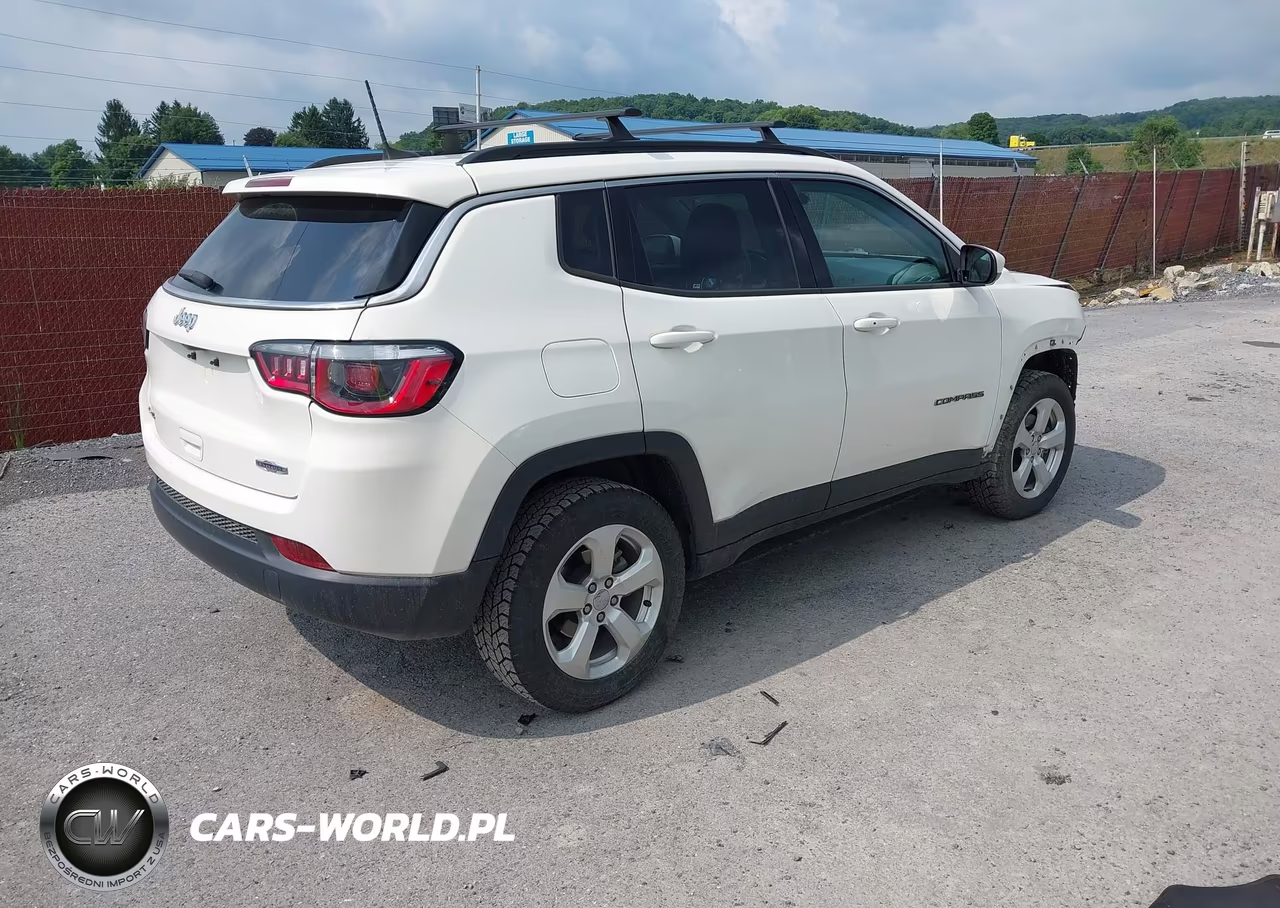 2020 Jeep Compass Latitude 4X4 VIN:3C4NJDBB8LT159879 - 4