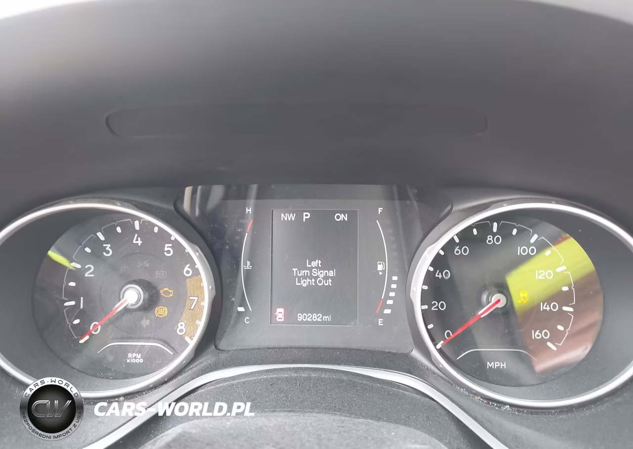 2020 Jeep Compass Latitude 4X4 VIN:3C4NJDBB8LT159879 - 7