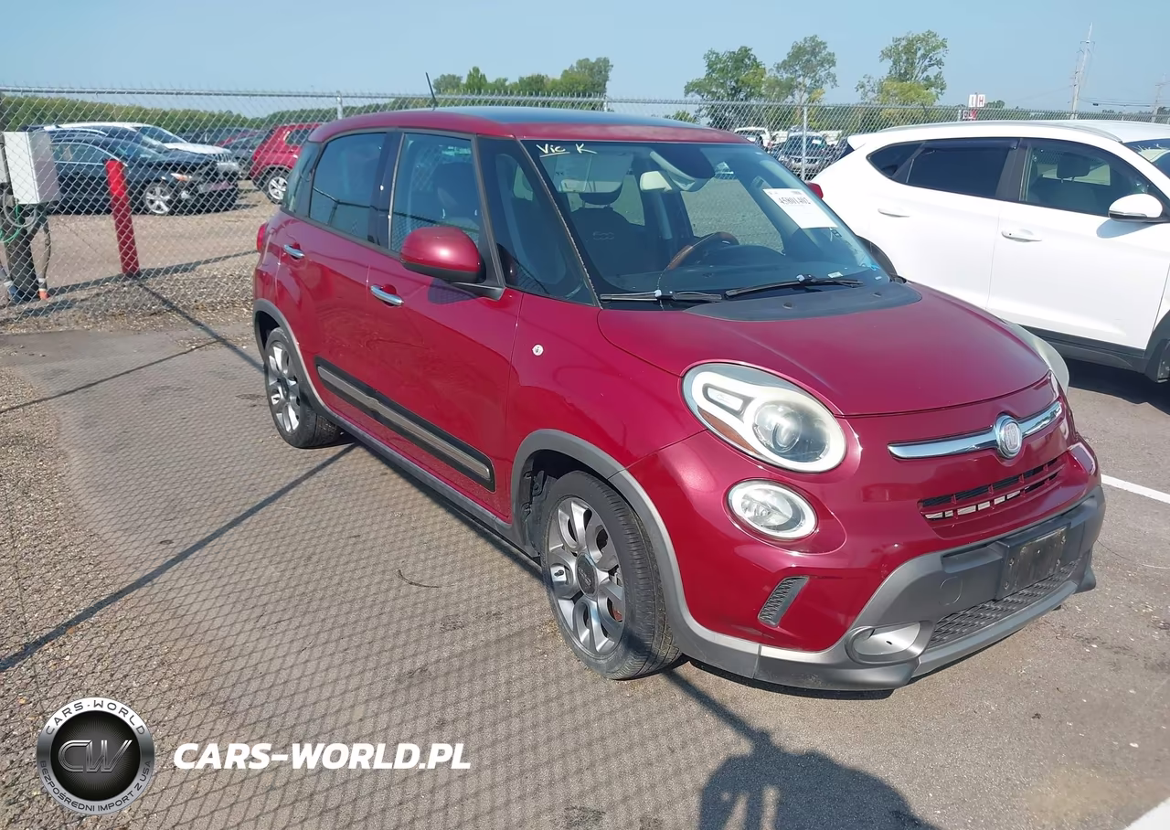 2015 Fiat 500L Trekking – zdjęcie 1 z 13