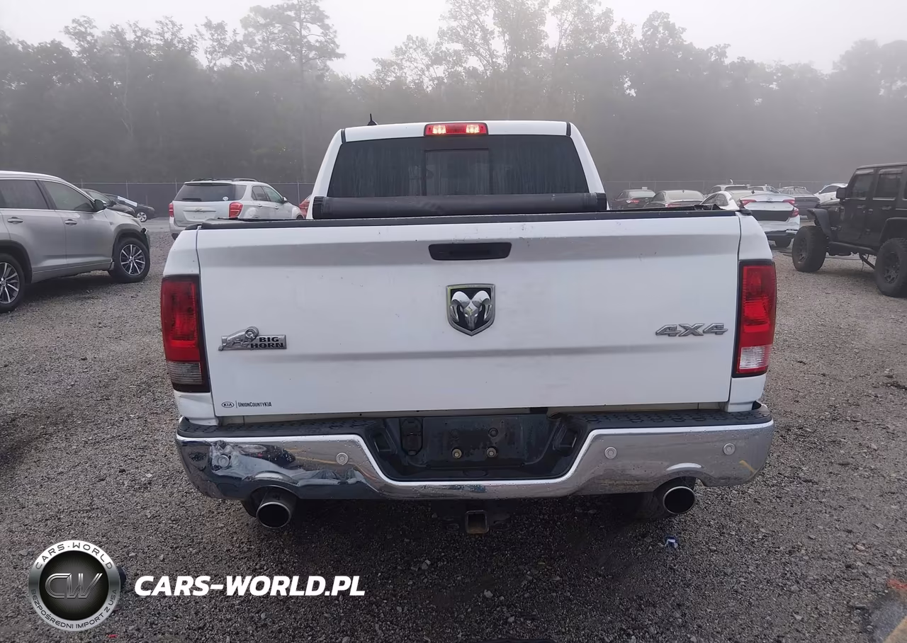 2019 Ram 1500 Classic Big Horn 4X4 6'4 Box VIN:1C6RR7TTXKS556309 - 17