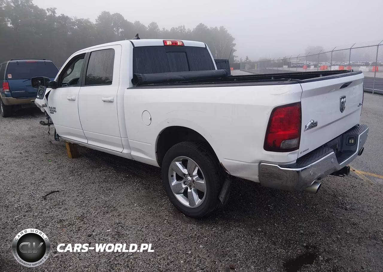 2019 Ram 1500 Classic Big Horn 4X4 6'4 Box VIN:1C6RR7TTXKS556309 - 3