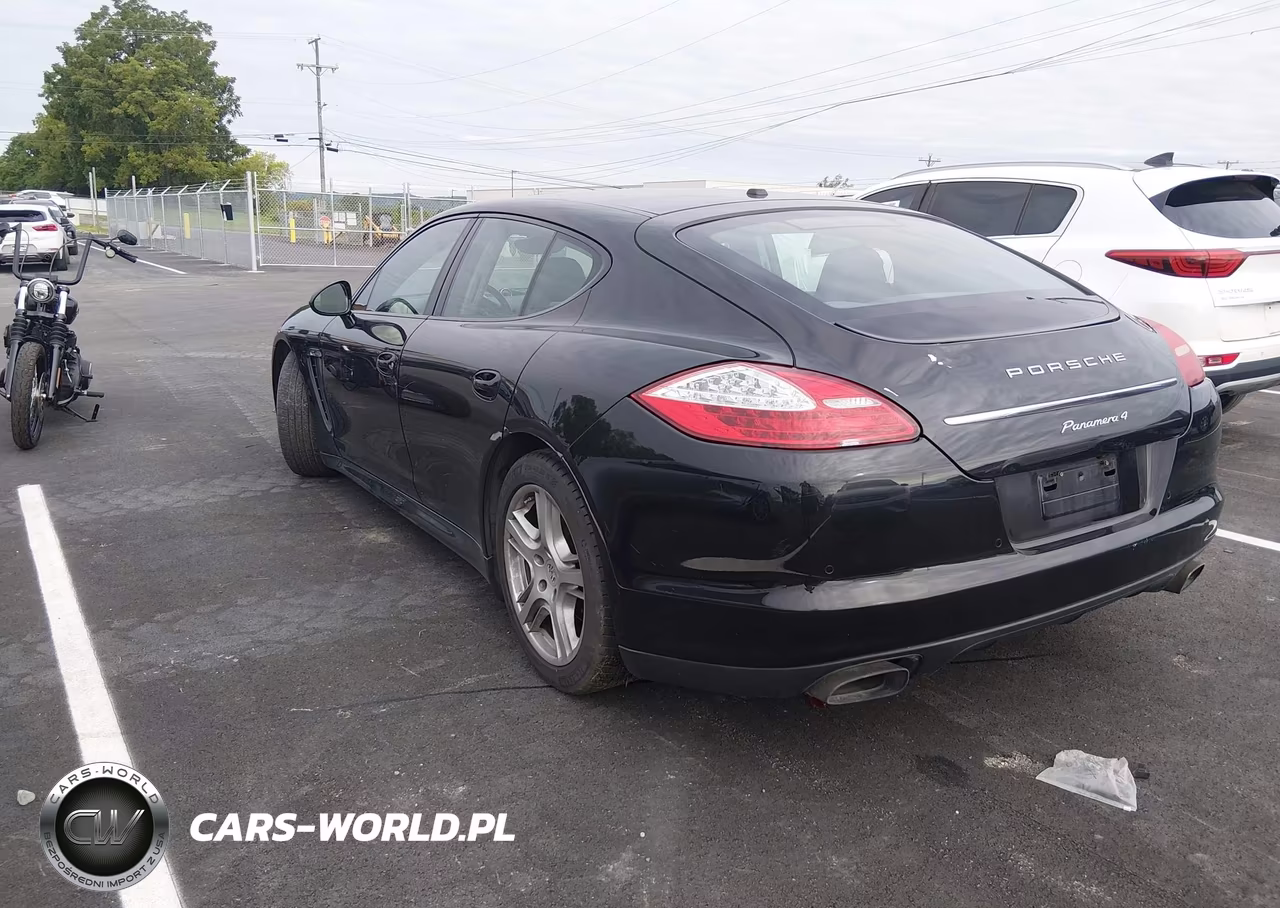 2011 Porsche Panamera 2 VIN:WP0AA2A71BL013592 - 3