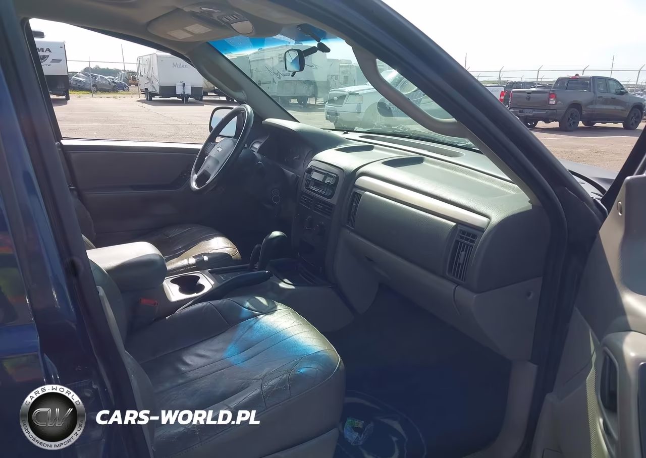 2004 Jeep Grand Cherokee Laredo VIN:1J8GW48N44C129537 - 5