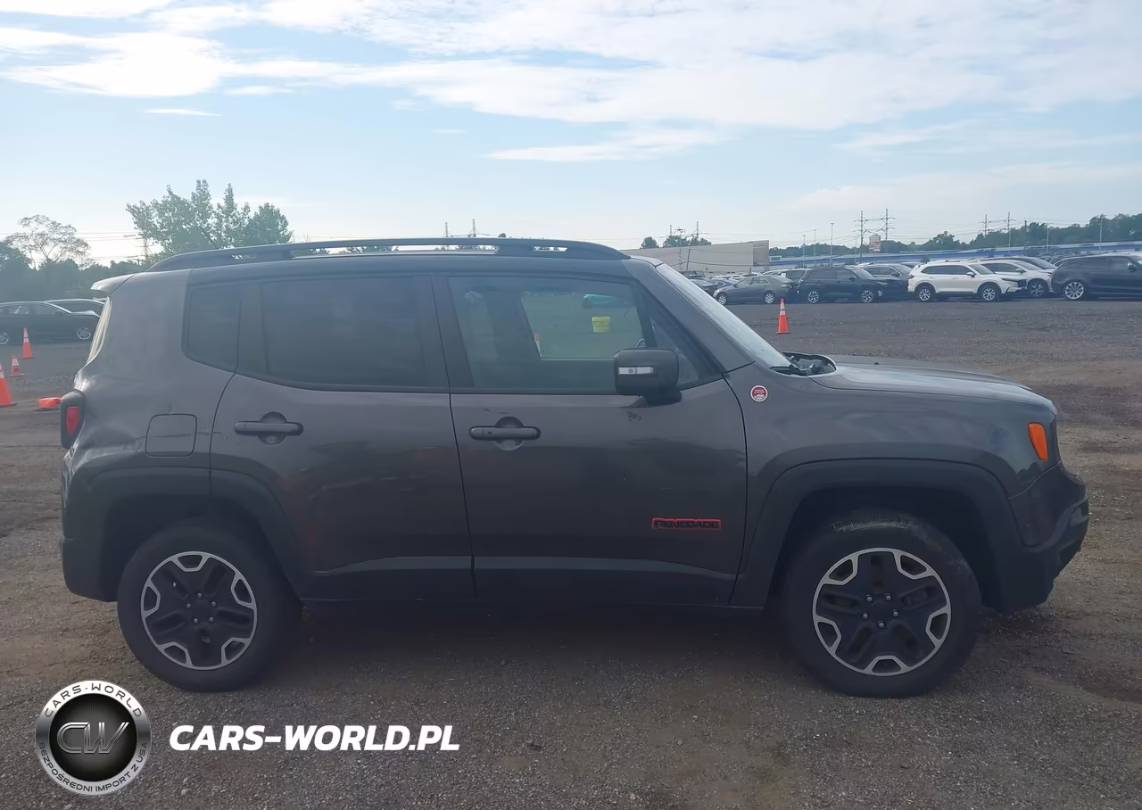 2017 Jeep Renegade Trailhawk VIN:ZACCJBCB8HPG50655 - 13