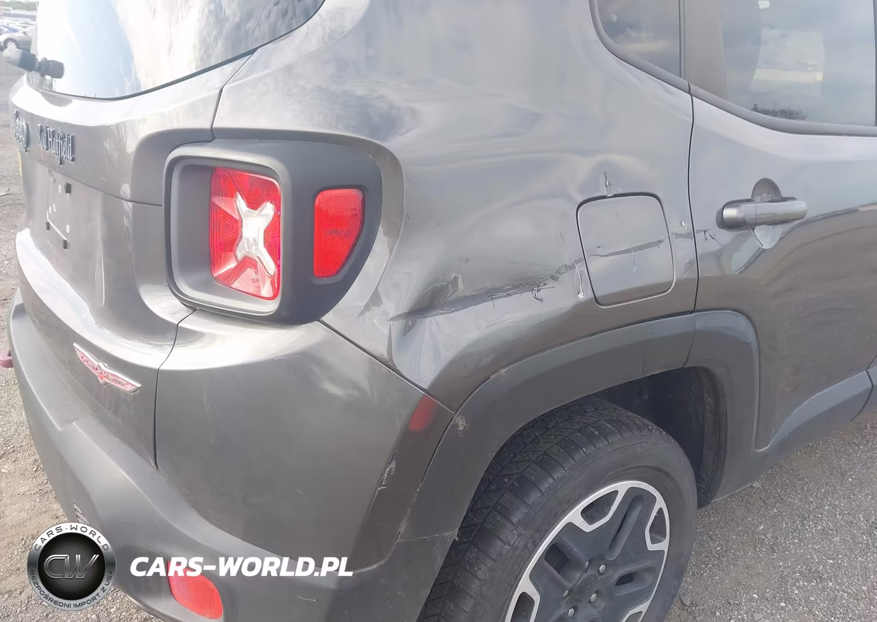 2017 Jeep Renegade Trailhawk VIN:ZACCJBCB8HPG50655 - 6