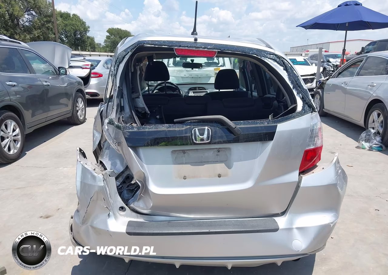 2013 Honda Fit VIN:JHMGE8H30DC058464 - 17