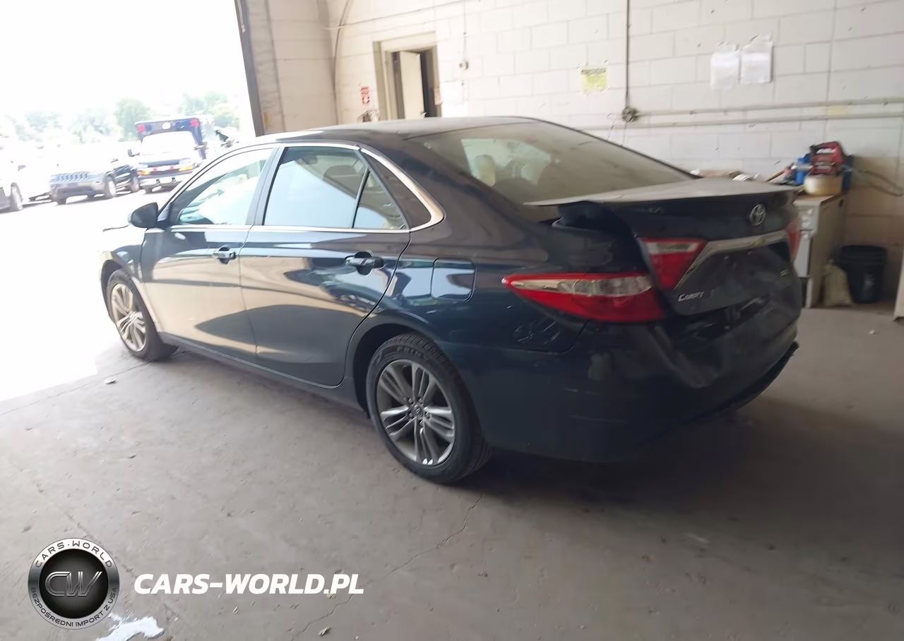 2017 Toyota Camry Se VIN:4T1BF1FK2HU434653 - 3