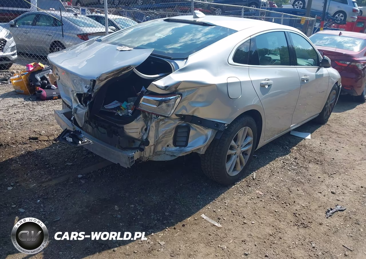 2018 Chevrolet Malibu Lt VIN:1G1ZD5ST9JF183468 - 4