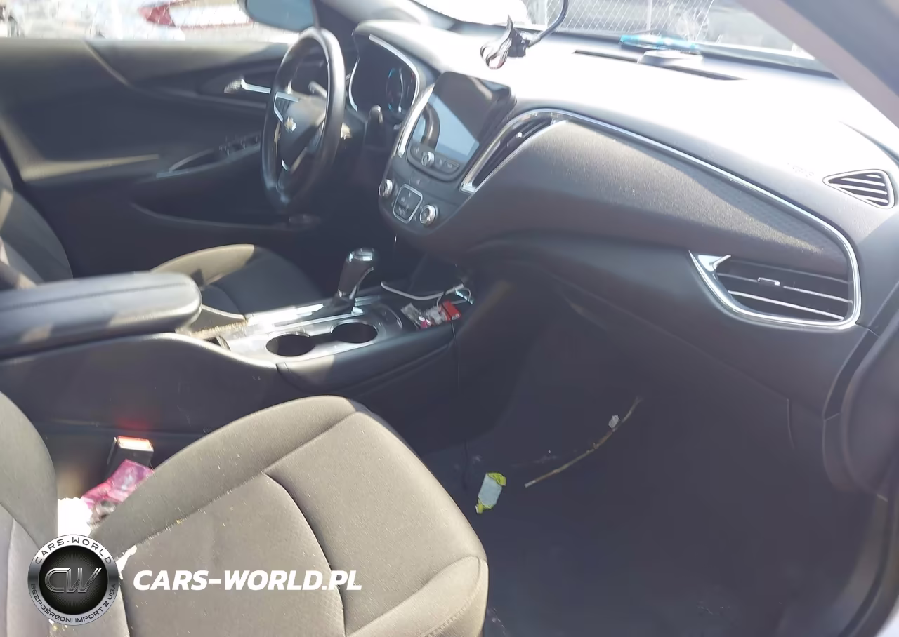 2018 Chevrolet Malibu Lt VIN:1G1ZD5ST9JF183468 - 5
