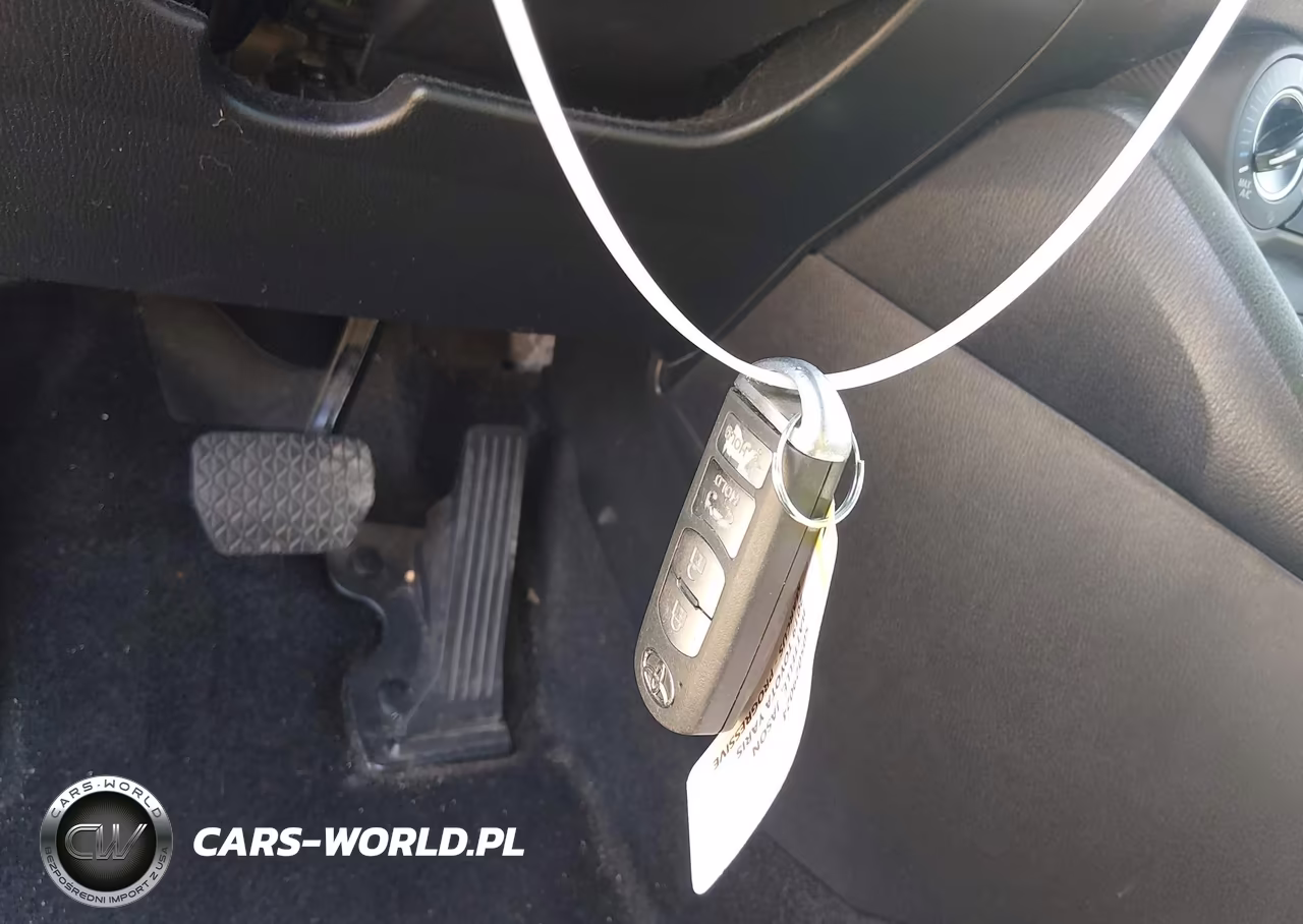 2019 Toyota Yaris Le VIN:3MYDLBYV2KY505293 - 11