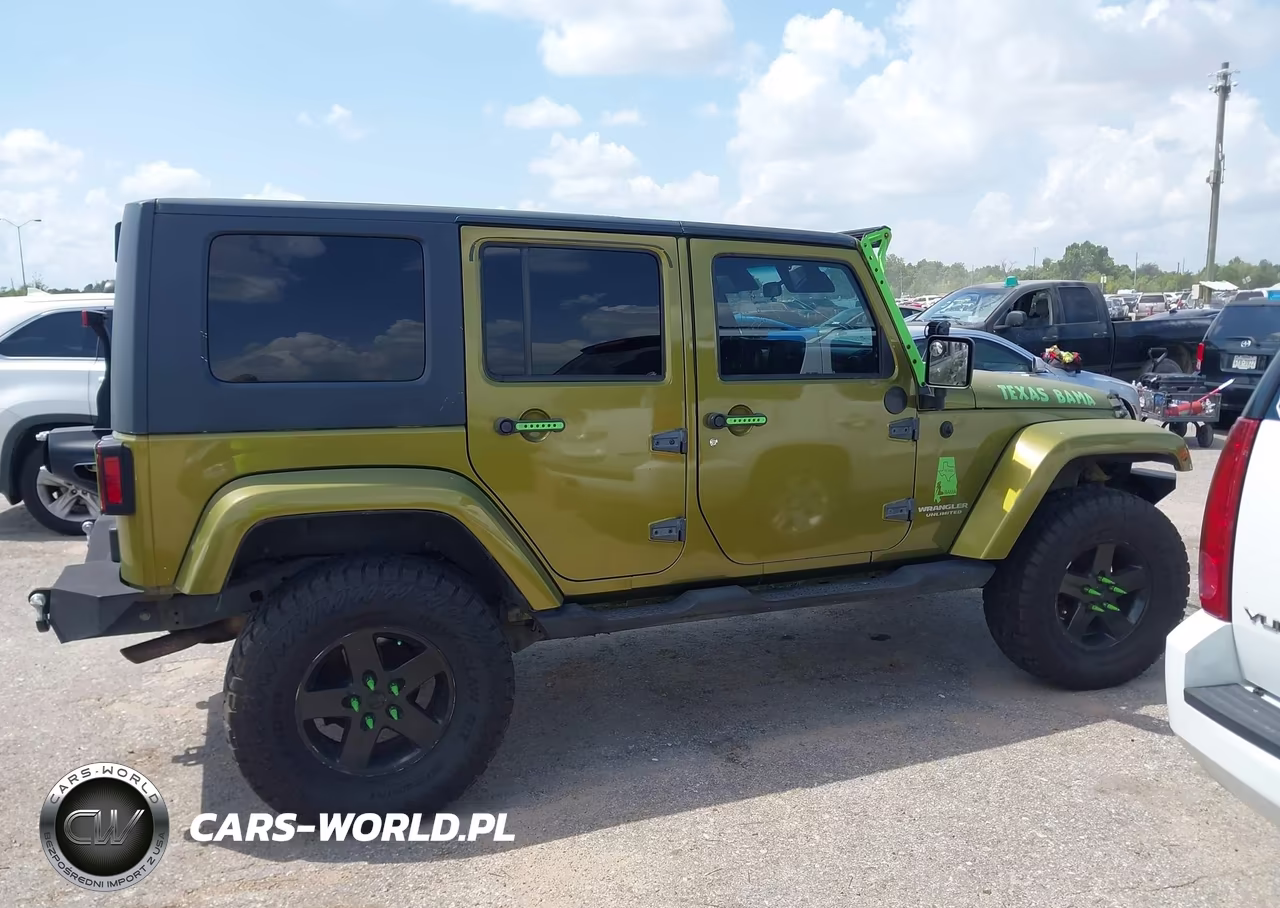 2007 Jeep Wrangler Unlimited Sahara VIN:1J4GA59157L155747 - 13