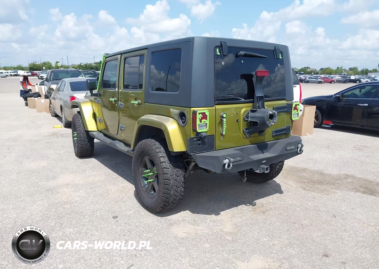 2007 Jeep Wrangler Unlimited Sahara VIN:1J4GA59157L155747 - 3