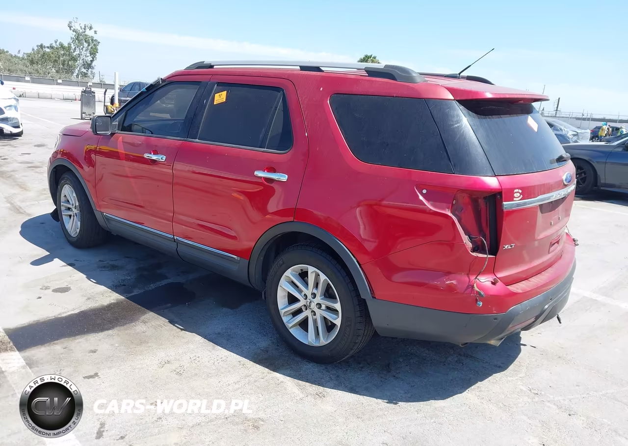 2011 Ford Explorer Xlt VIN:1FMHK7D8XBGA56815 - 3