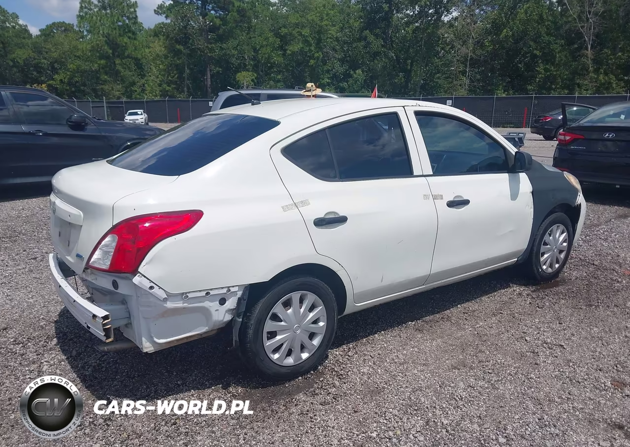 2013 Nissan Versa 1.6 S VIN:3N1CN7AP7DL841148 - 4