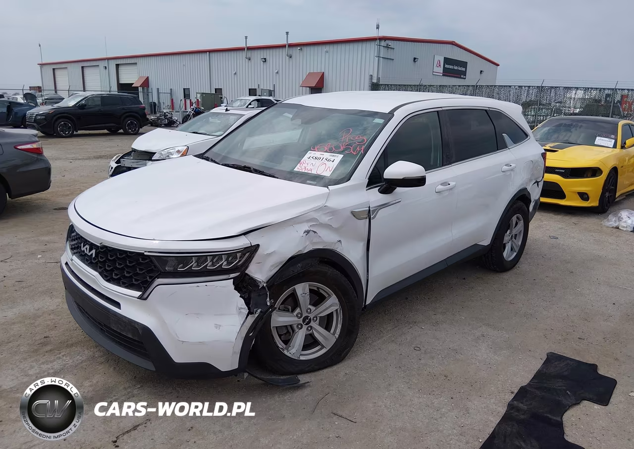 2023 Kia Sorento Lx VIN:5XYRGDLC8PG168117 - 2