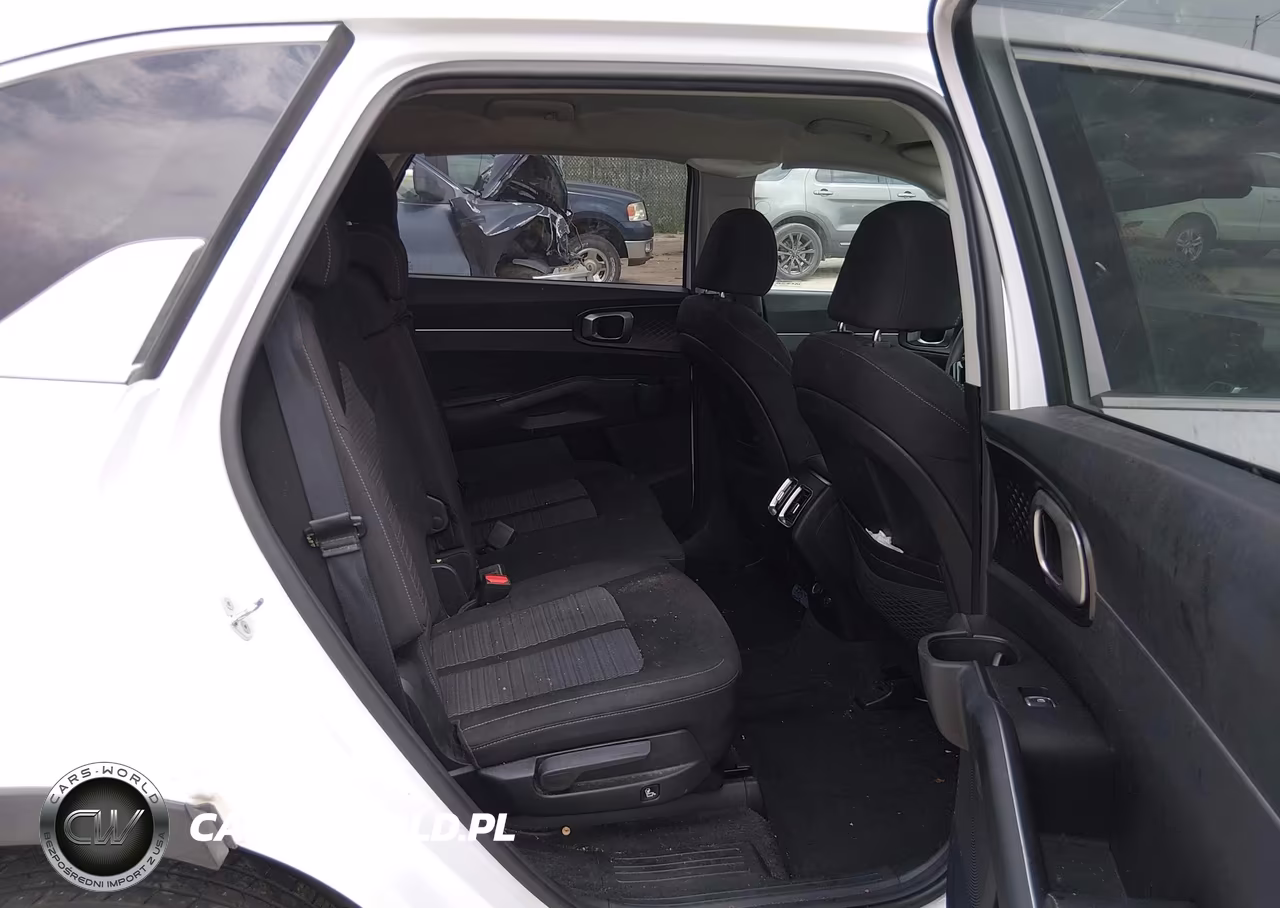 2023 Kia Sorento Lx VIN:5XYRGDLC8PG168117 - 8