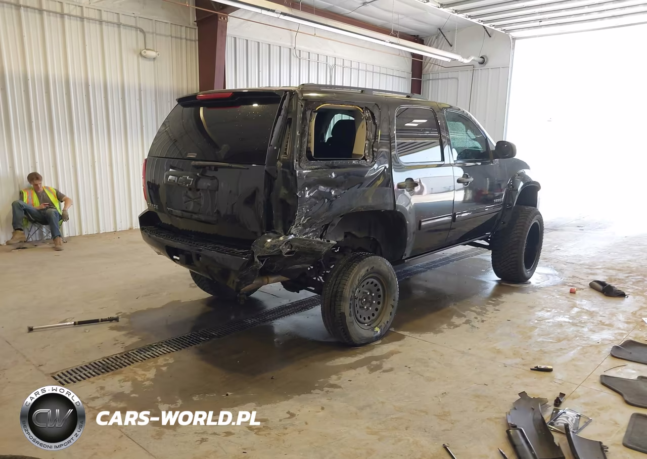 2012 Chevrolet Tahoe Commercial VIN:1GNSK4E0XCR192814 - 4