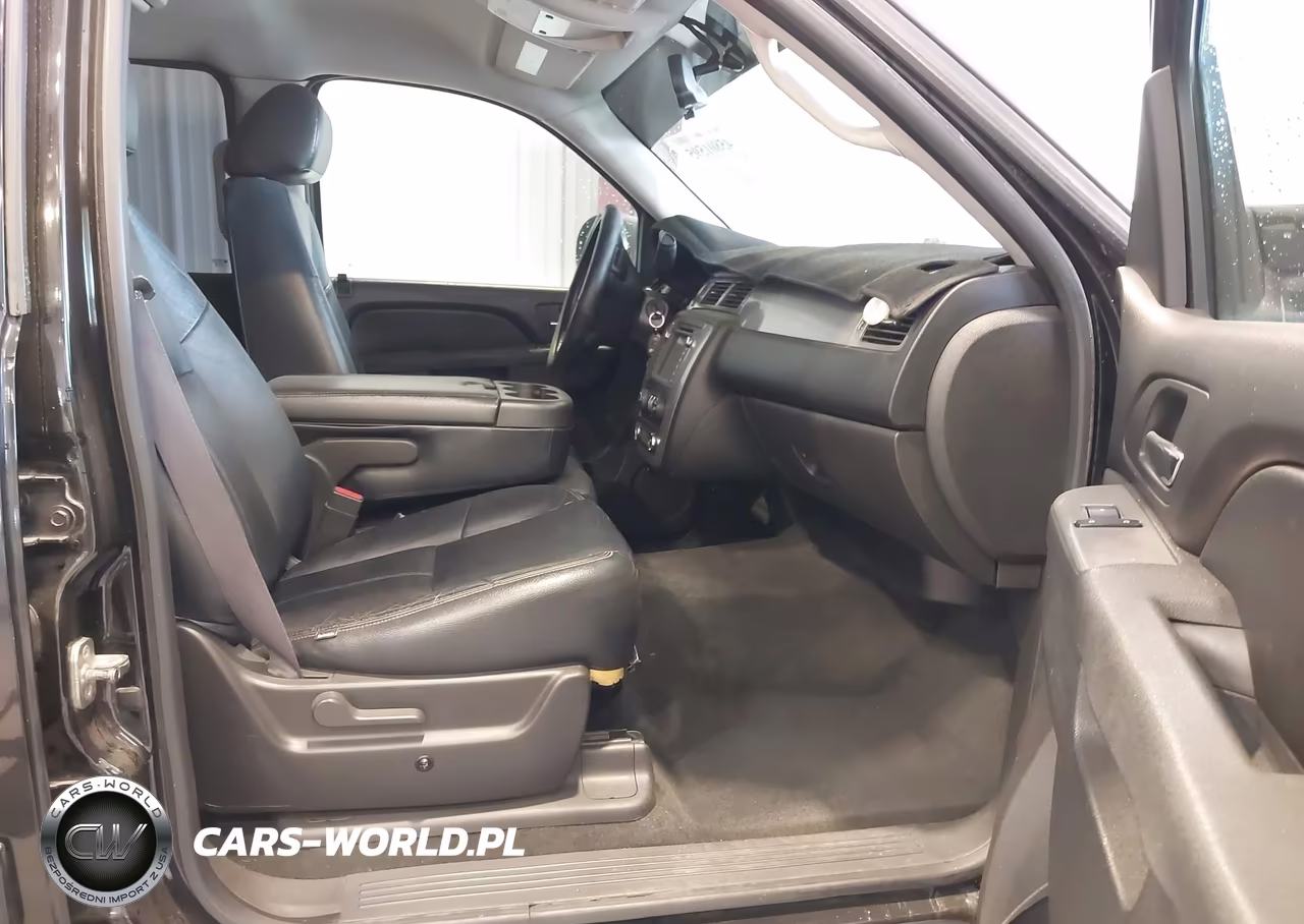 2012 Chevrolet Tahoe Commercial VIN:1GNSK4E0XCR192814 - 5