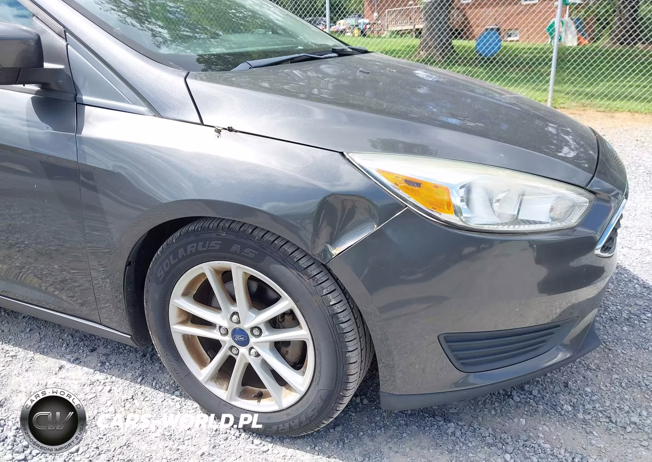 2015 Ford Focus Se VIN:1FADP3K21FL238417 - 12