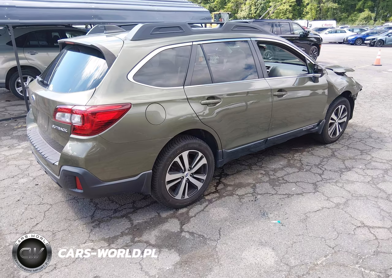 2018 Subaru Outback 2.5I Limited VIN:4S4BSANC3J3341576 - 4