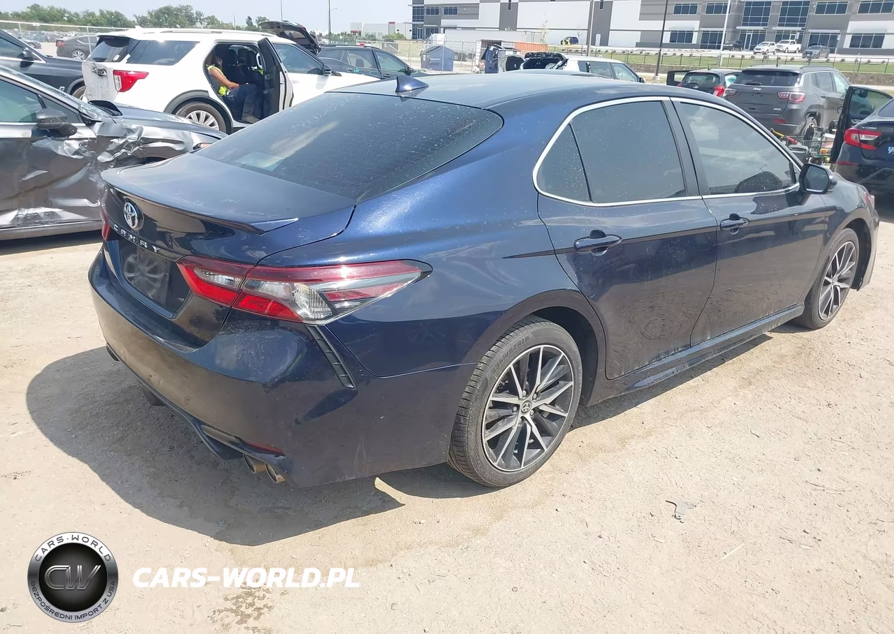 2021 Toyota Camry Se VIN:4T1G11AK6MU448657 - 4