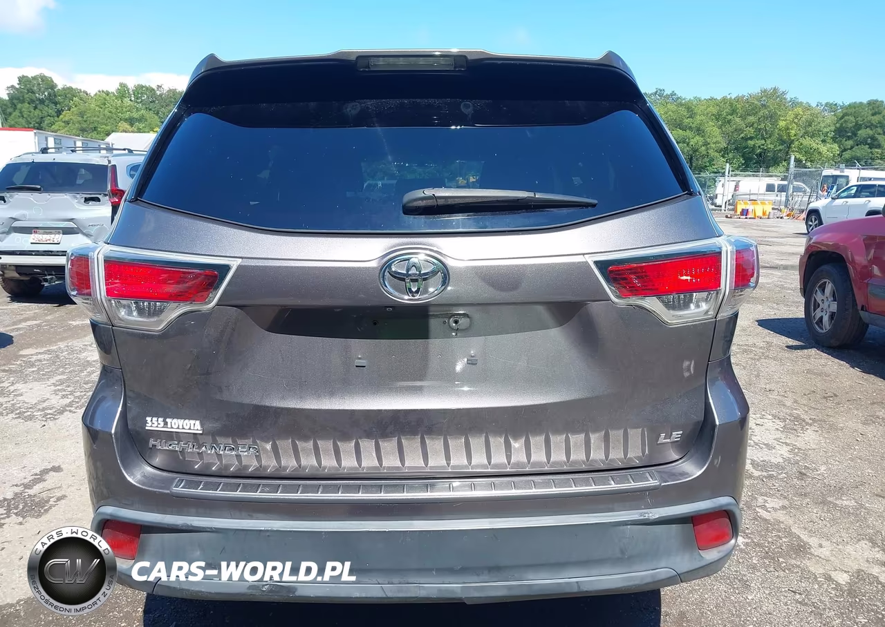 2015 Toyota Highlander Le VIN:5TDZARFH6FS014707 - 16