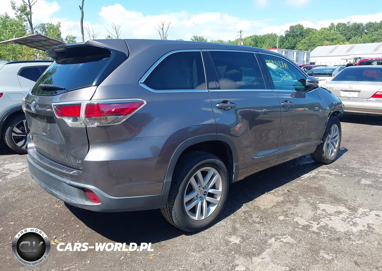 2015 Toyota Highlander Le VIN:5TDZARFH6FS014707 - 4
