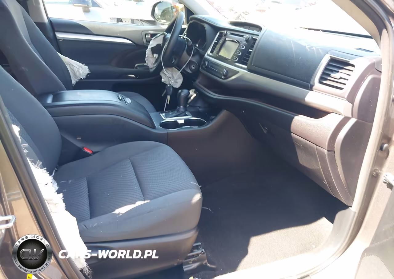 2015 Toyota Highlander Le VIN:5TDZARFH6FS014707 - 5