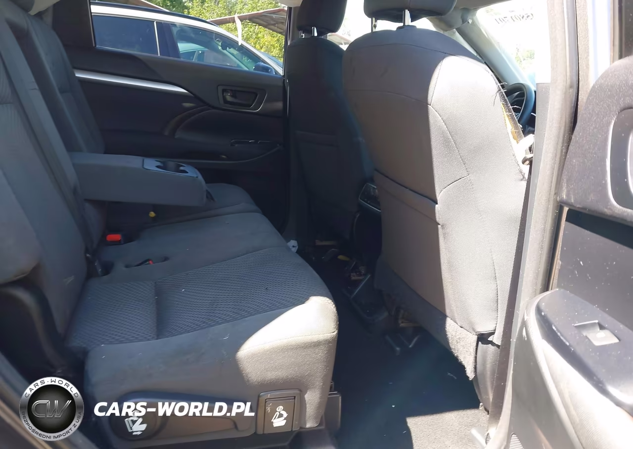 2015 Toyota Highlander Le VIN:5TDZARFH6FS014707 - 8