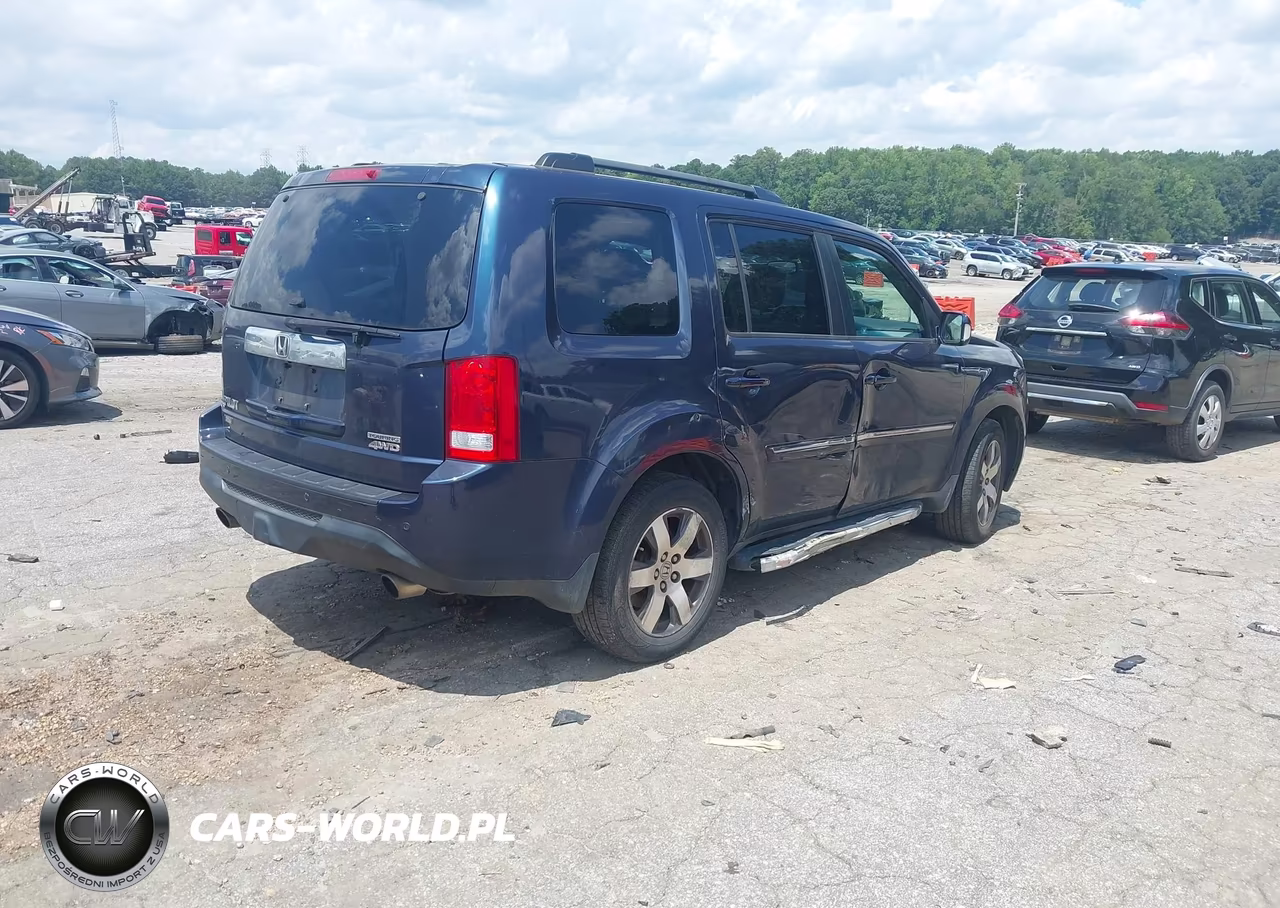2012 Honda Pilot Touring VIN:5FNYF4H95CB057036 - 4