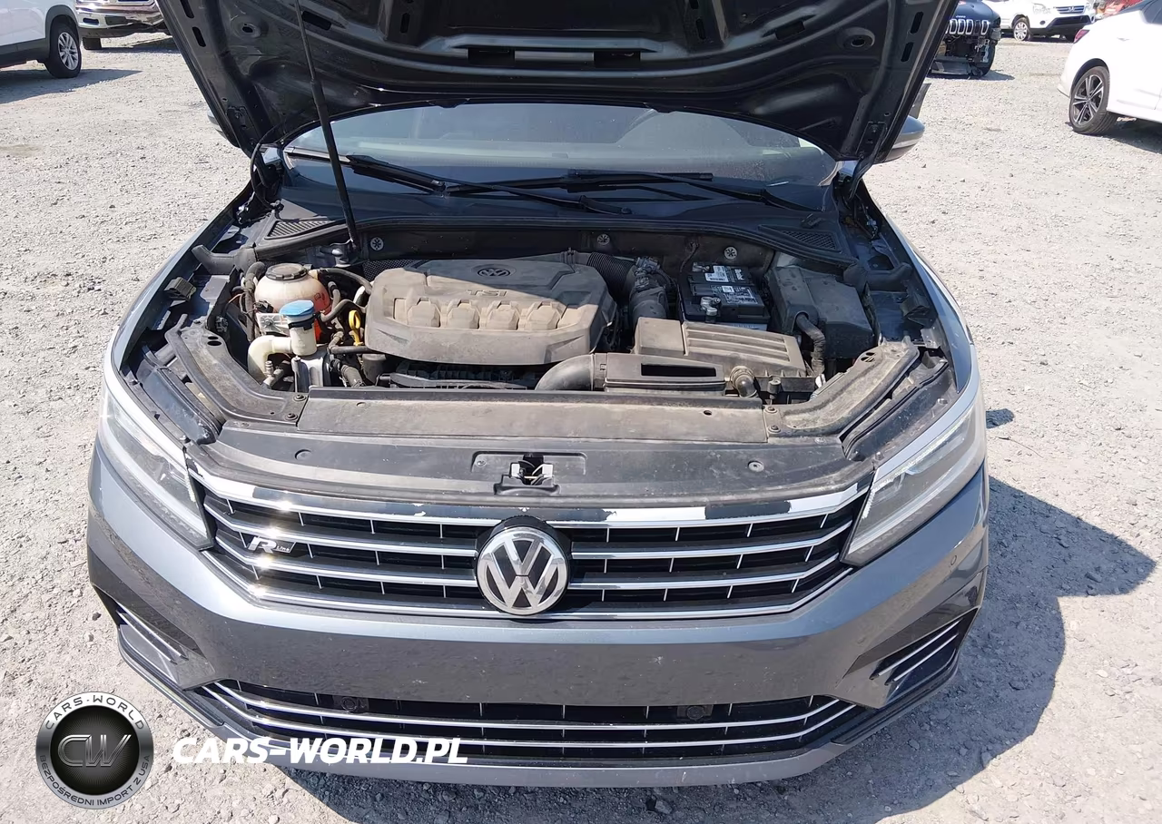 2019 Volkswagen Passat 2.0T Se R-Line VIN:1VWMA7A37KC009017 - 10