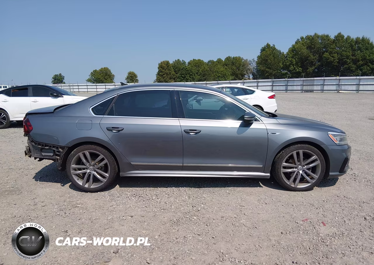2019 Volkswagen Passat 2.0T Se R-Line VIN:1VWMA7A37KC009017 - 14