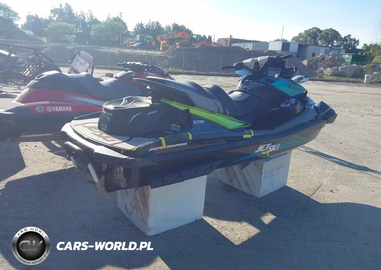 2023 Kawasaki Ultra 310 X VIN:KAW60549A323 - 4