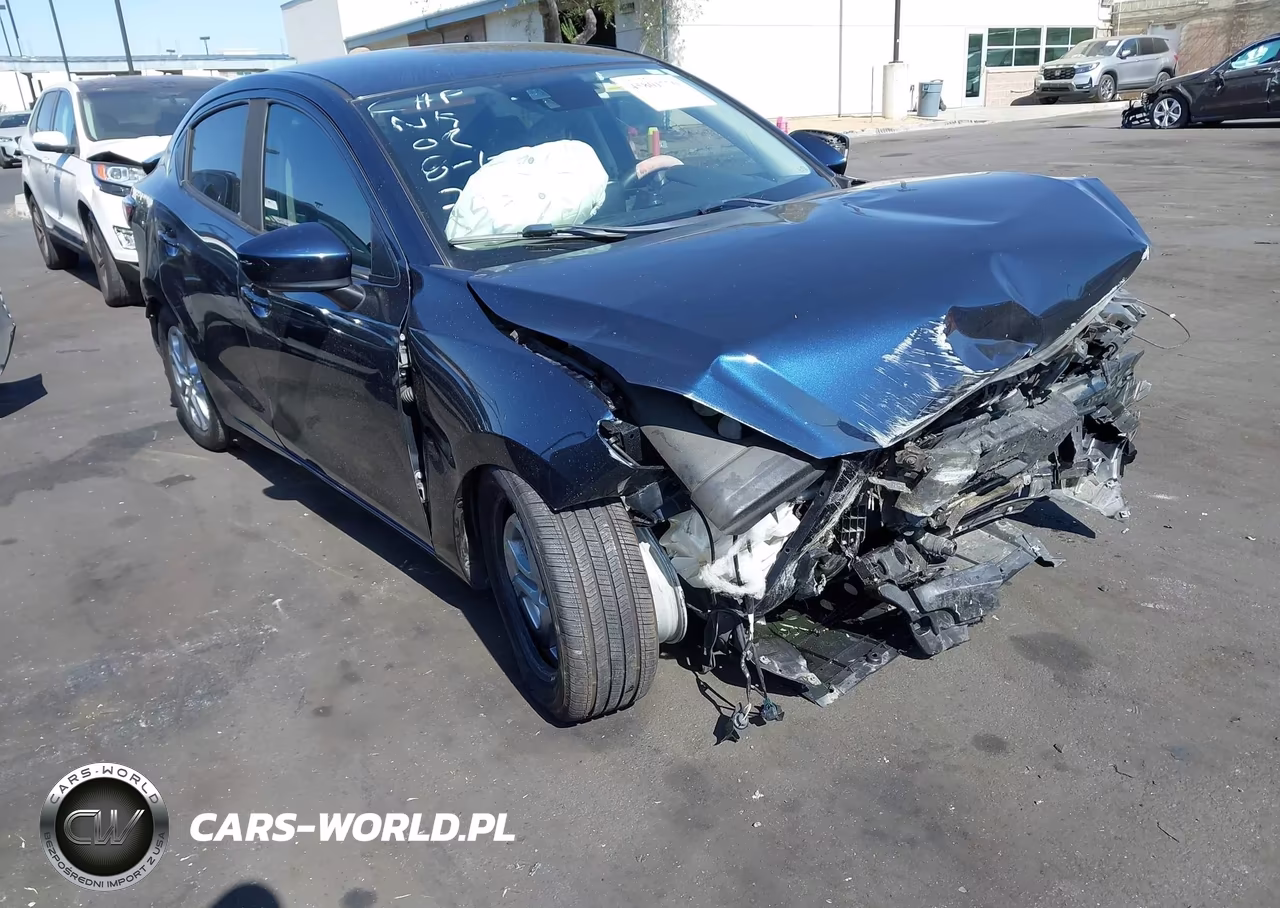 2017 Toyota Yaris Ia VIN:3MYDLBYV7HY157175 - 1