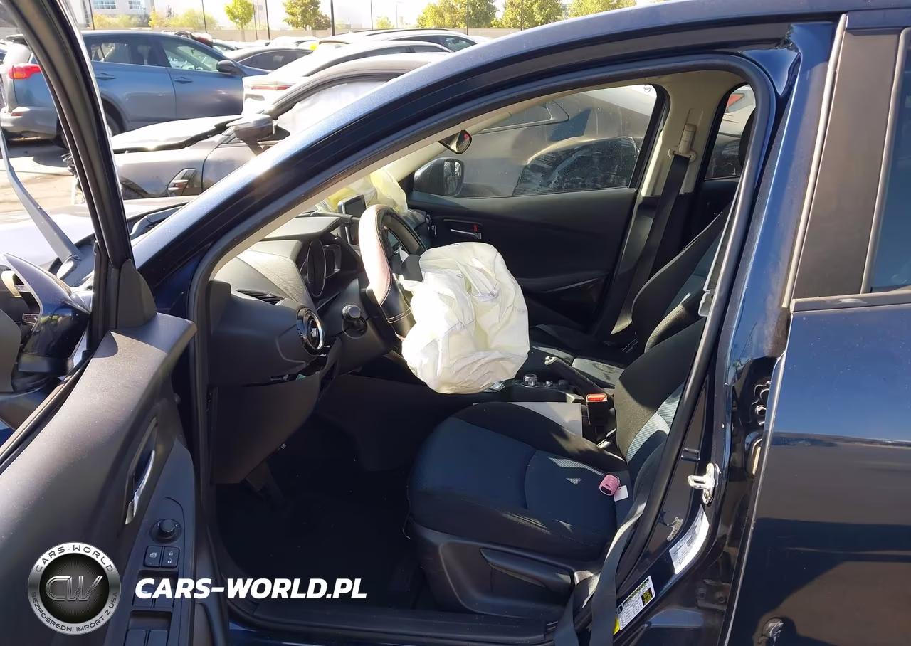 2017 Toyota Yaris Ia VIN:3MYDLBYV7HY157175 - 5