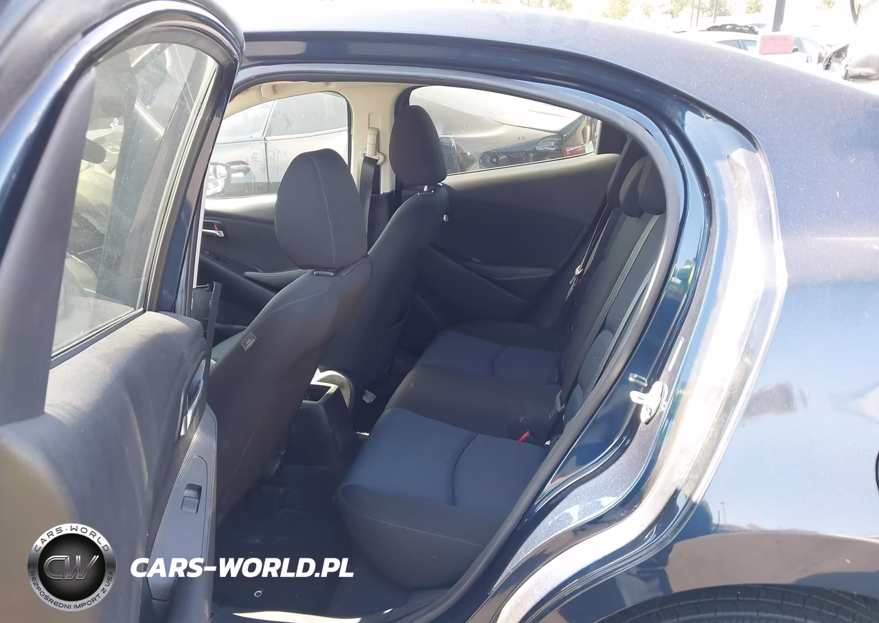 2017 Toyota Yaris Ia VIN:3MYDLBYV7HY157175 - 8