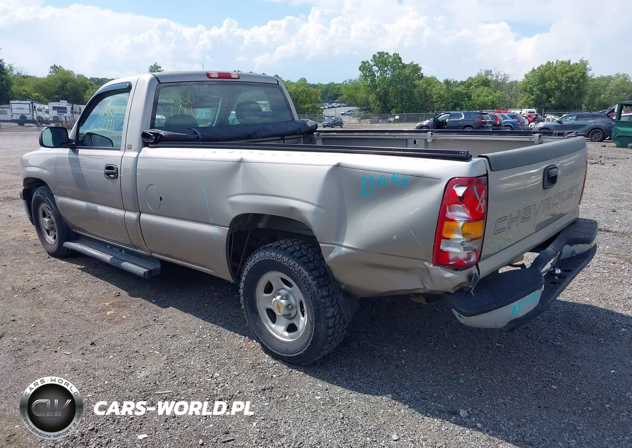 2000 Chevrolet Silverado 1500 VIN:1GCEC14W8YE136750 - 3
