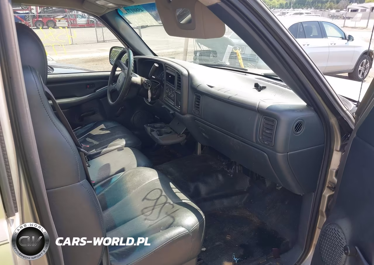 2000 Chevrolet Silverado 1500 VIN:1GCEC14W8YE136750 - 5