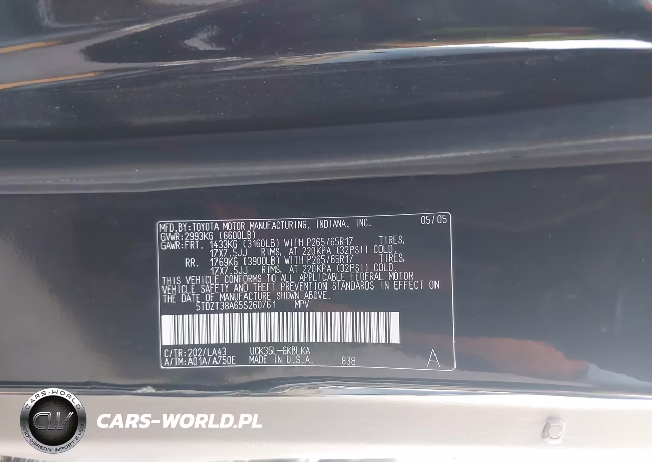 2005 Toyota Sequoia Limited V8 VIN:5TDZT38A65S260761 - 9