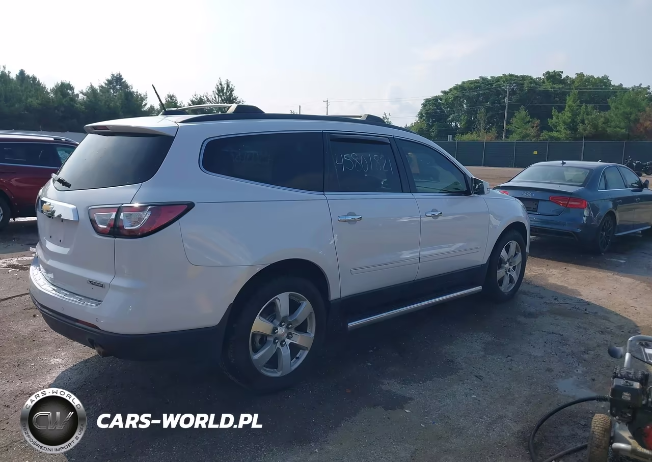 2017 Chevrolet Traverse Premier VIN:1GNKRJKD8HJ103409 - 4