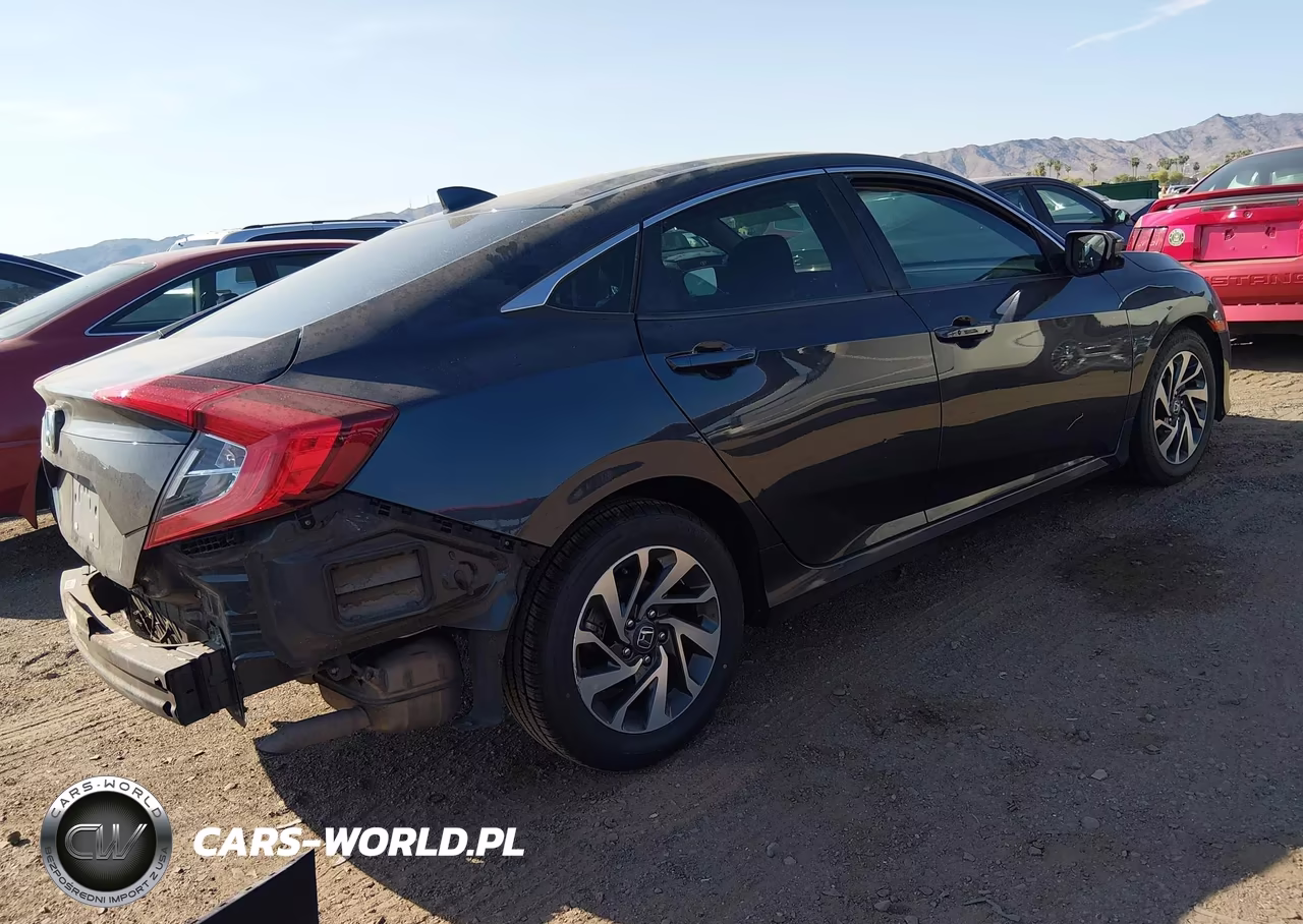 2018 Honda Civic Ex VIN:19XFC2F75JE010484 - 4