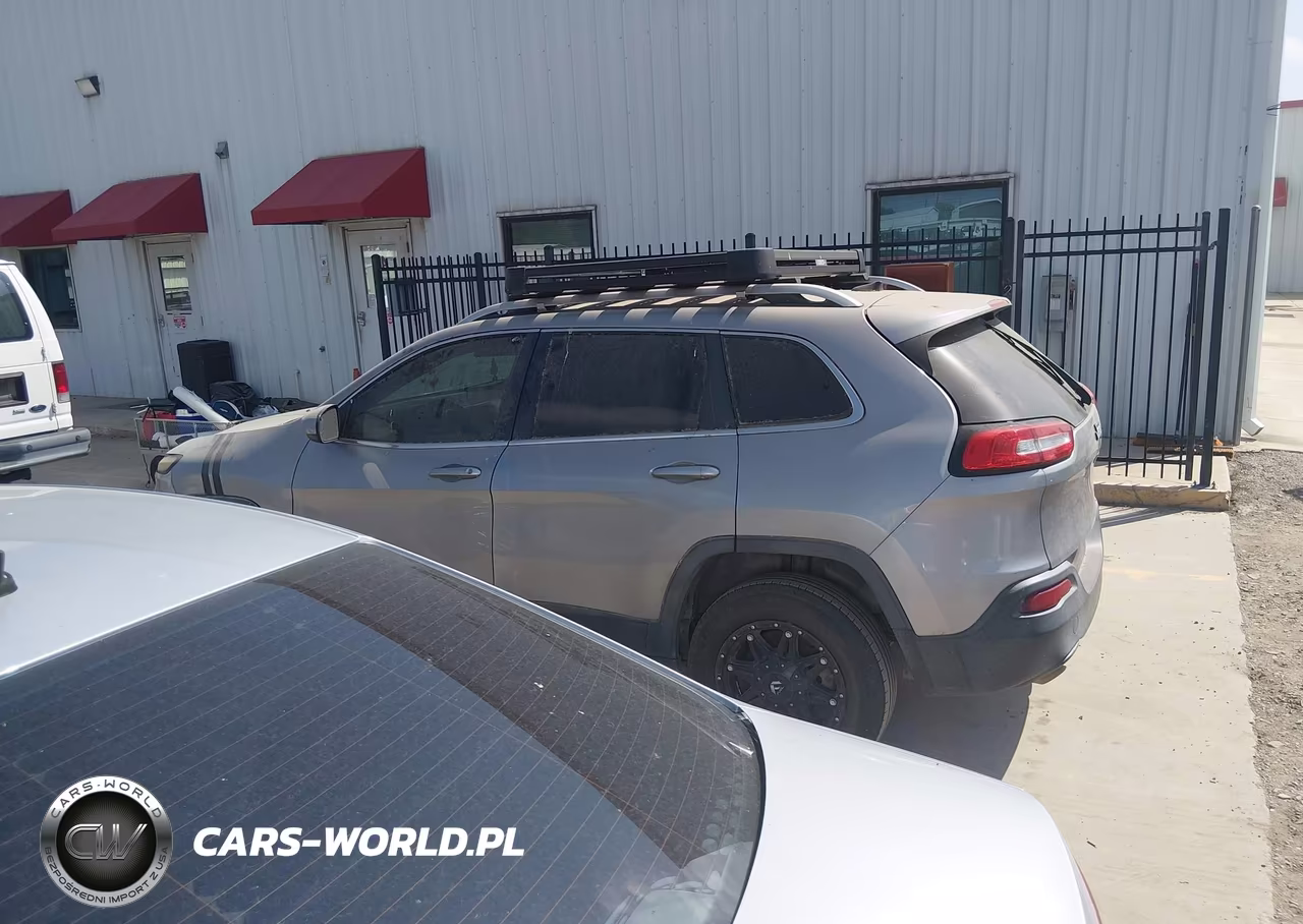 2016 Jeep Cherokee Latitude VIN:1C4PJLCB6GW177623 - 14
