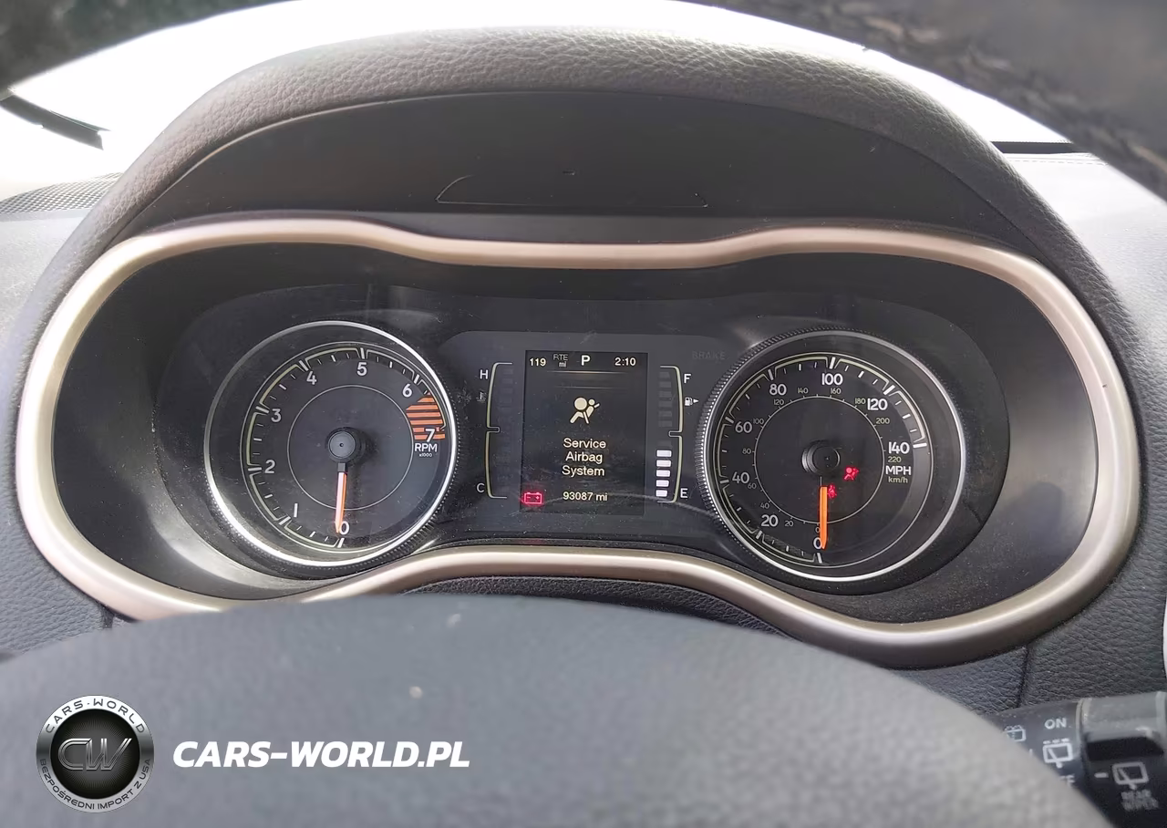 2016 Jeep Cherokee Latitude VIN:1C4PJLCB6GW177623 - 7
